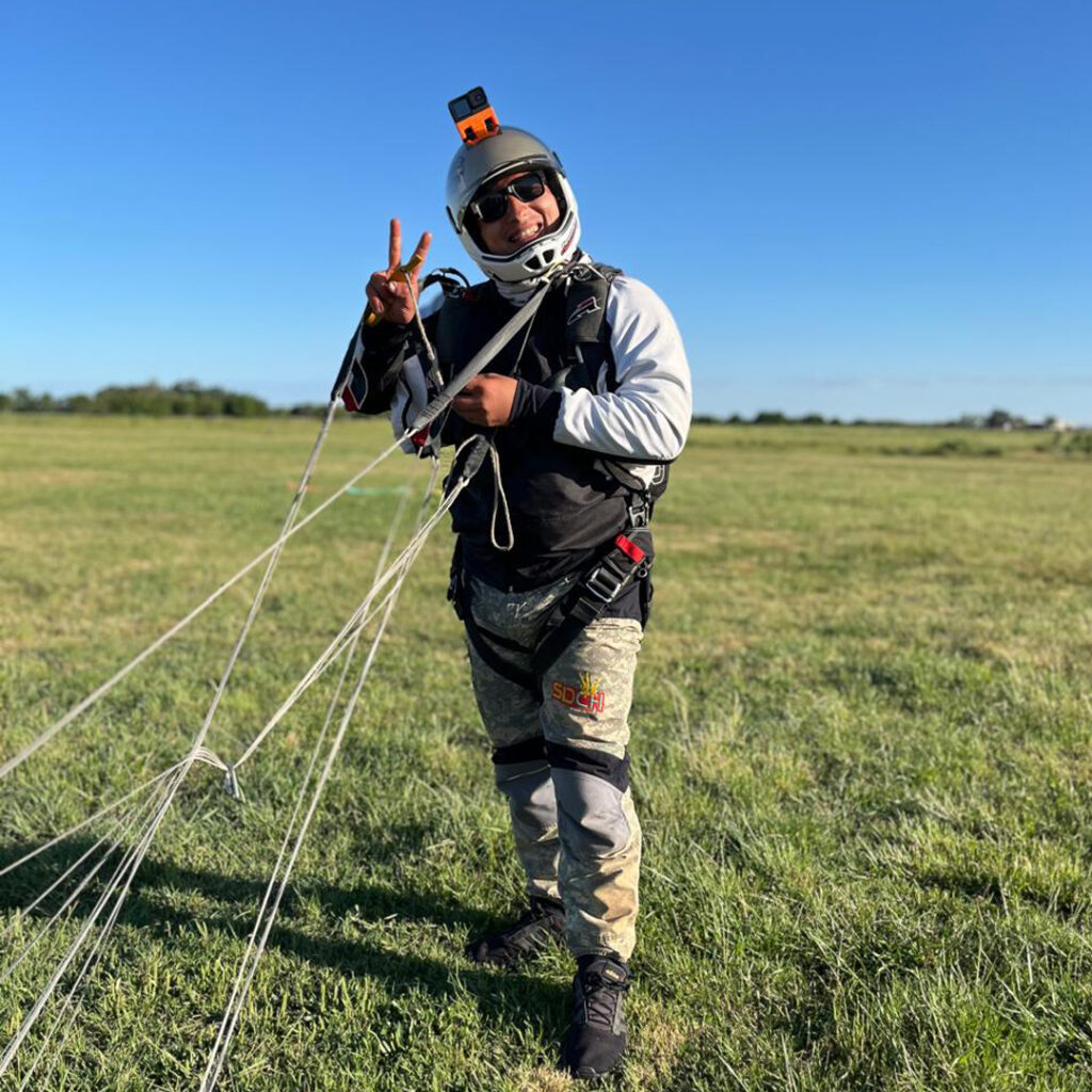 Instructor certificado de paracaidismo en Chascomús